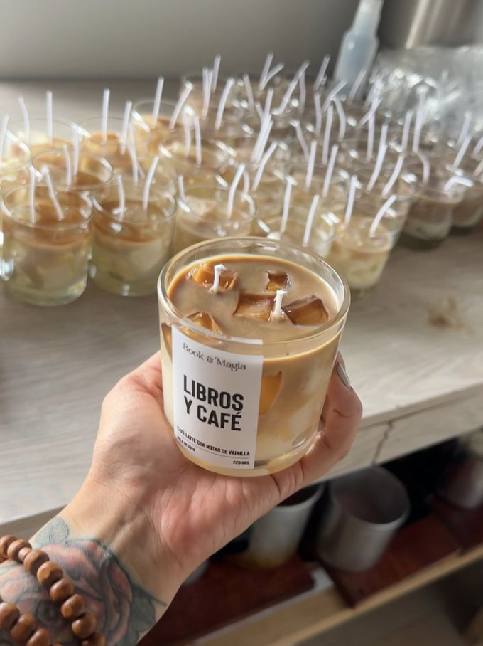 Taller – Aprende a Hacer Velas Estilo Latte ☕