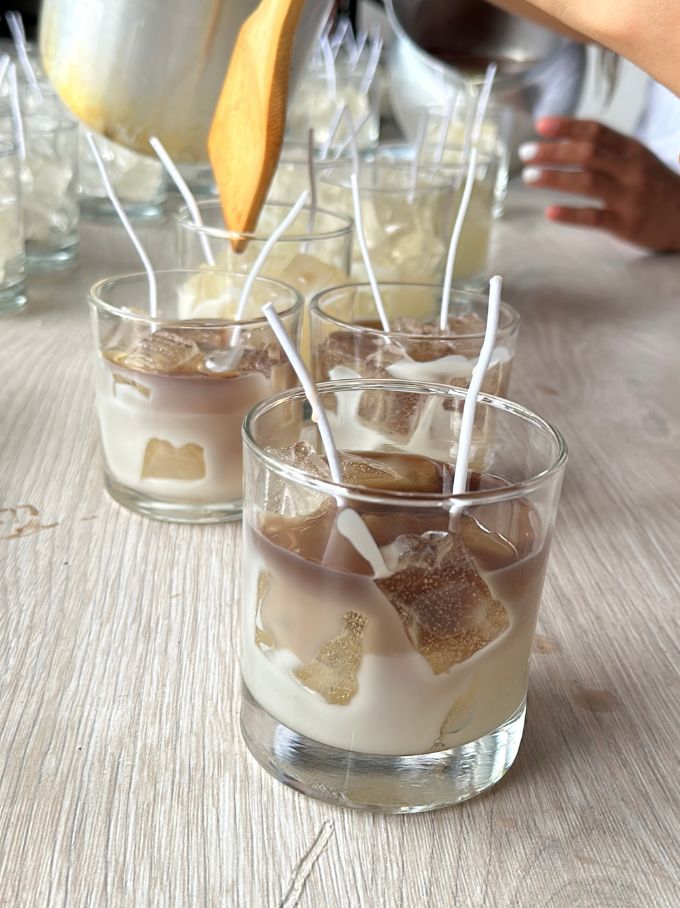 Taller – Aprende a Hacer Velas Estilo Latte ☕