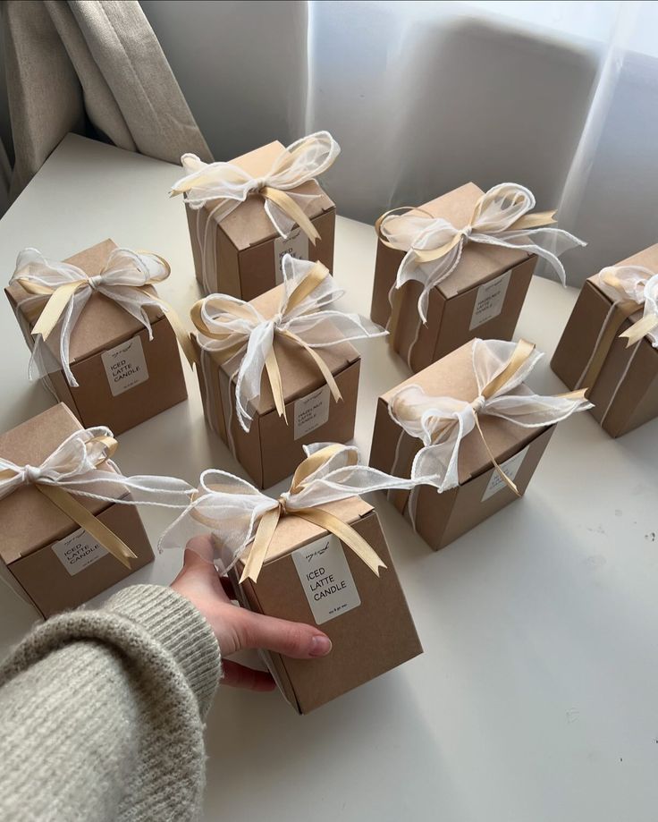 Caja carton corrugado11x11x11 DOCENA